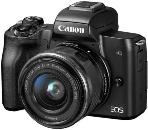 Canon EOS M50 Compatta, elegante e intuitiva esperienza di ripresa